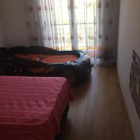 Agora Villas דירה סייד