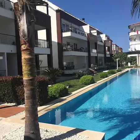 Agora Villas * Side